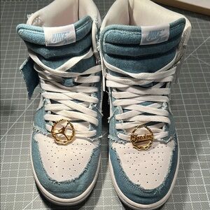 Nike High-Top Sneakers with Teal and White size 12